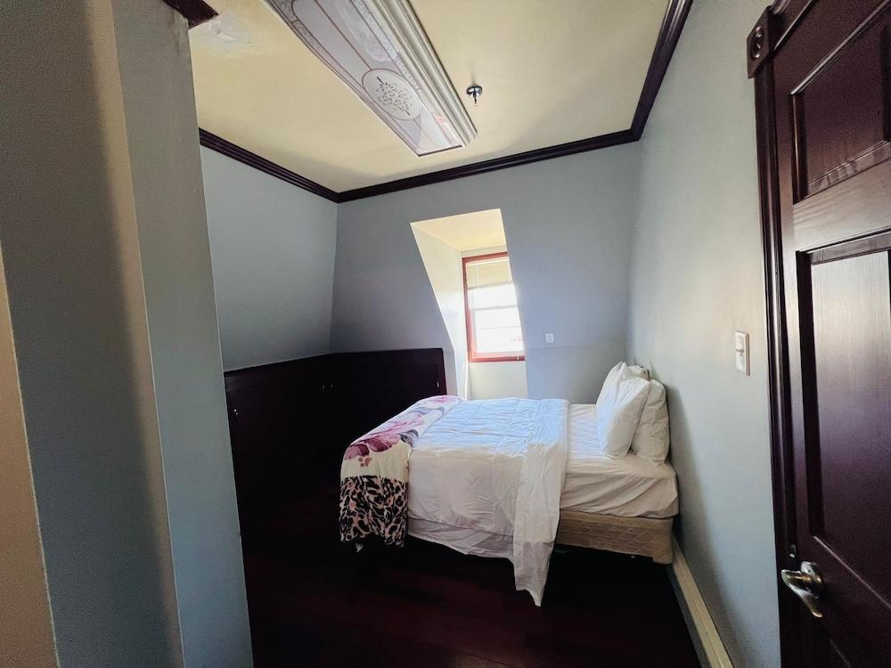 Harbourview Inn, SureStay Collection by Best Western