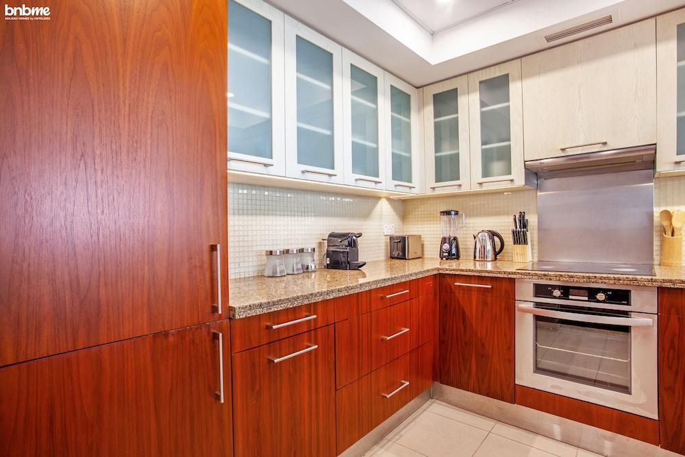 1B-BvldCentral1-1106