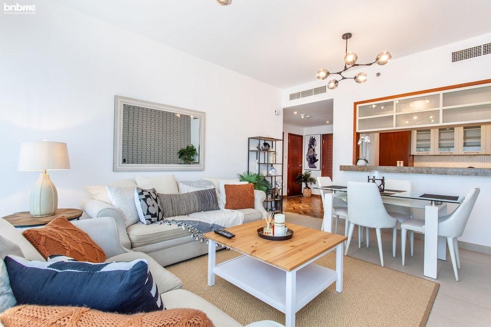 1B-BvldCentral1-1106