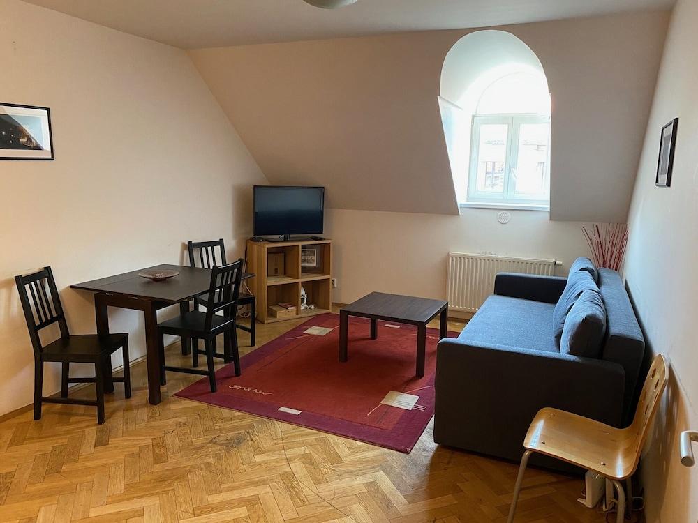 Beautiful Apartment Near Florenc Area of Prague
