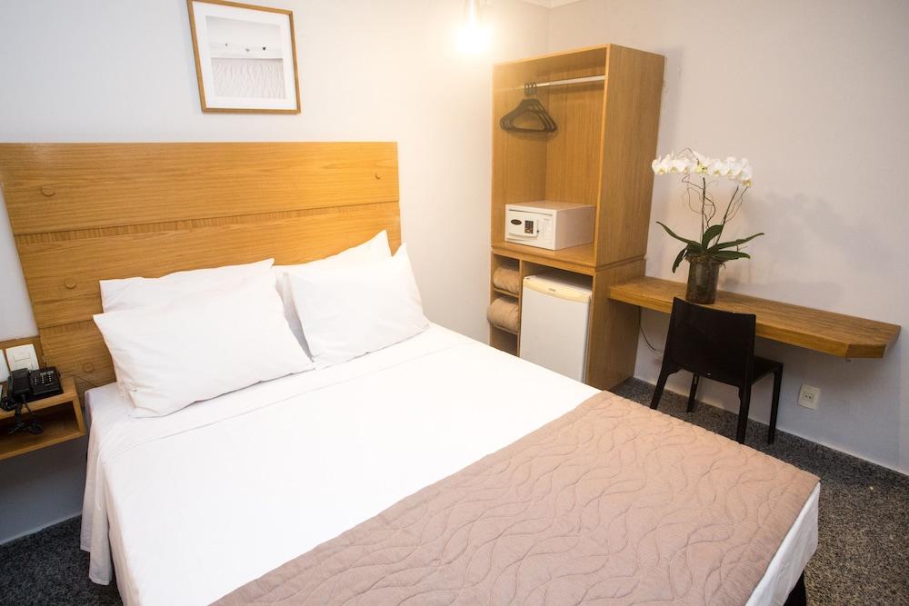 Regency Copacabana Hotel