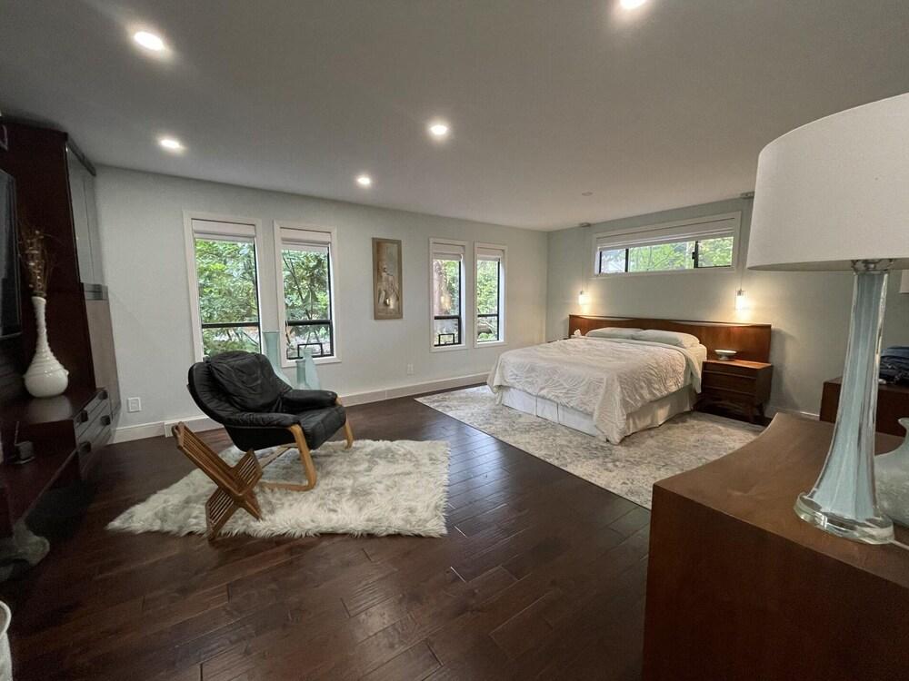 Luxury Forest Retreat