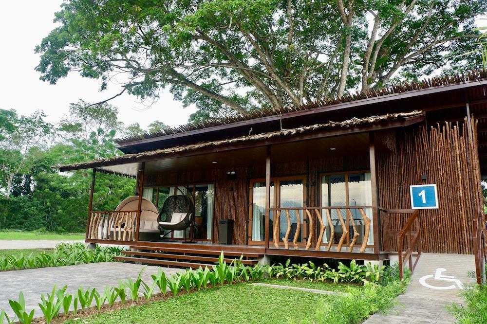 Crusoe Cabins Costa Azalea