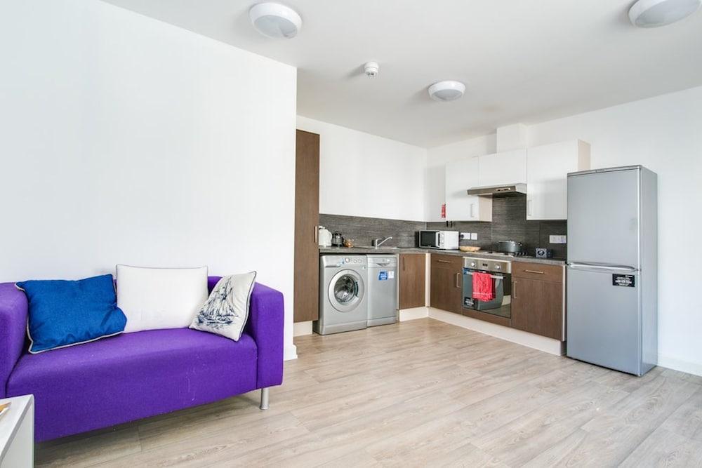 Comfortable Rooms & Apartments - BANGOR