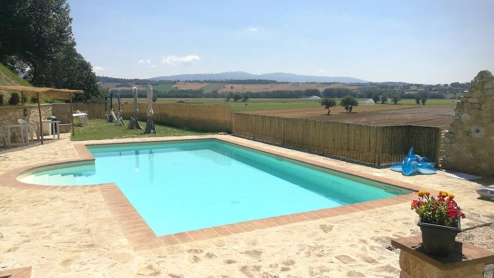 Room in Guest Room - Triple Room in Amazing Context