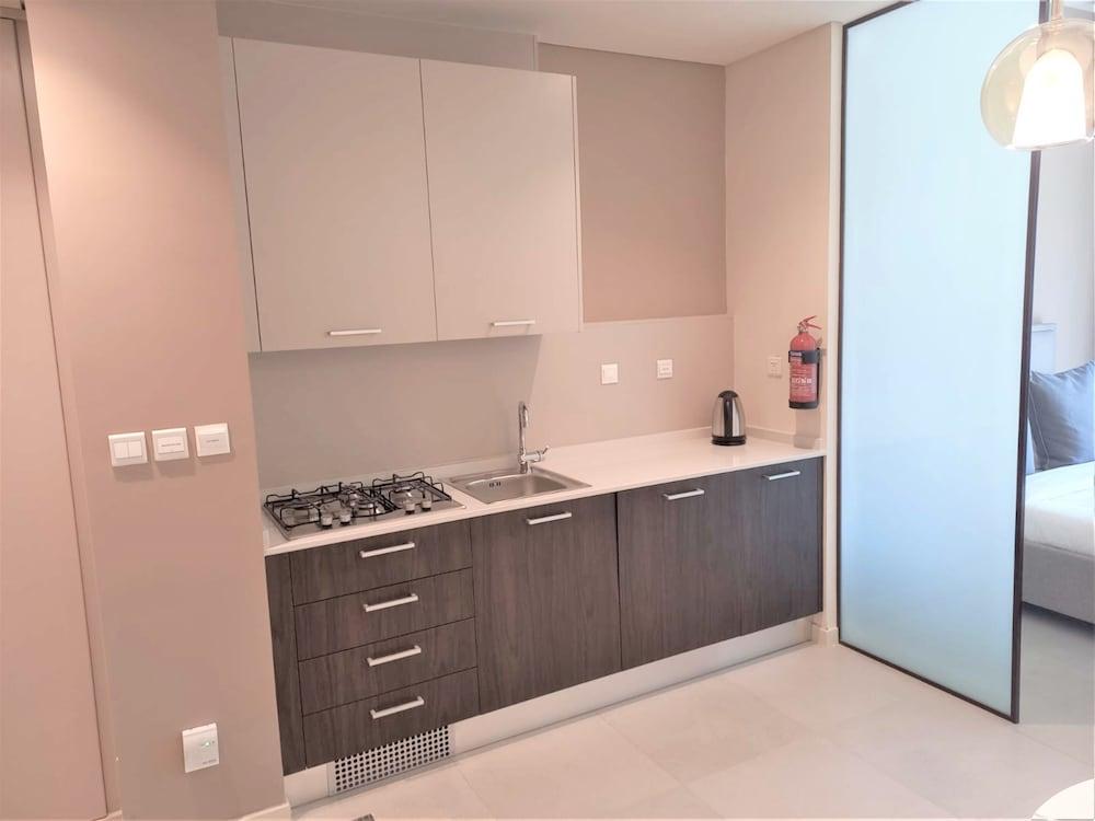 Park View Brand new Studio