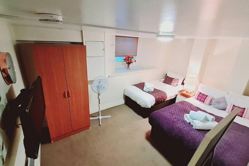 Cedar Villa - Inviting 5-bed House in Chatham-