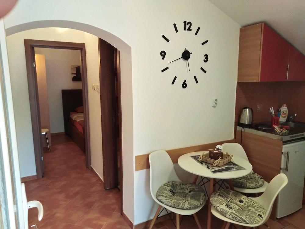 Martiva Apartment With Terrace