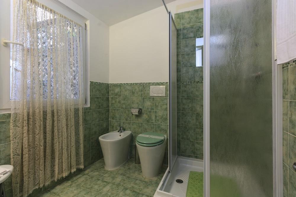 Trastevere, Pretty,central,economic