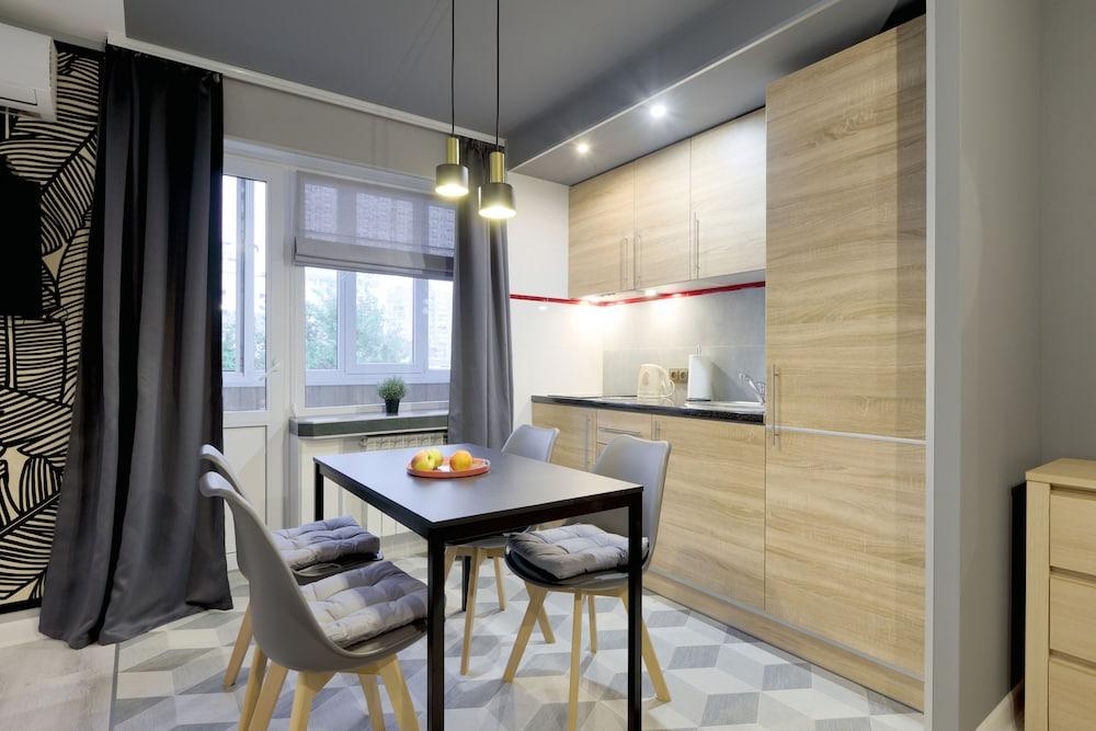 VIP apartment Studio  Lesi Ukrainky Blvd