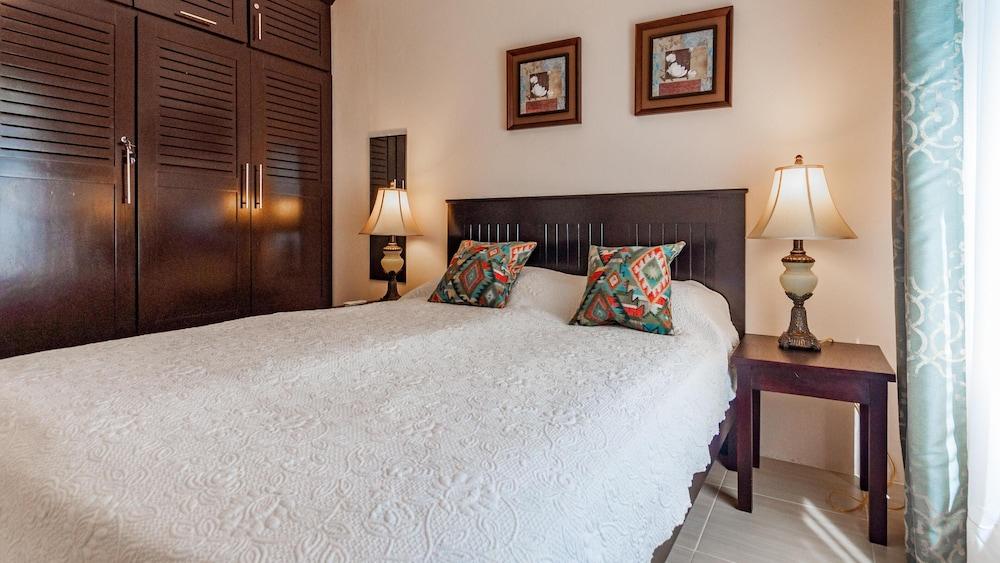 2-Bedroom, 2-Bath Condo Near Beach