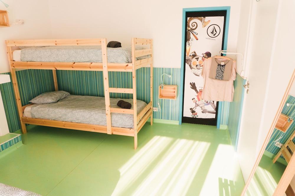 Hospedium República Surf House Hostel