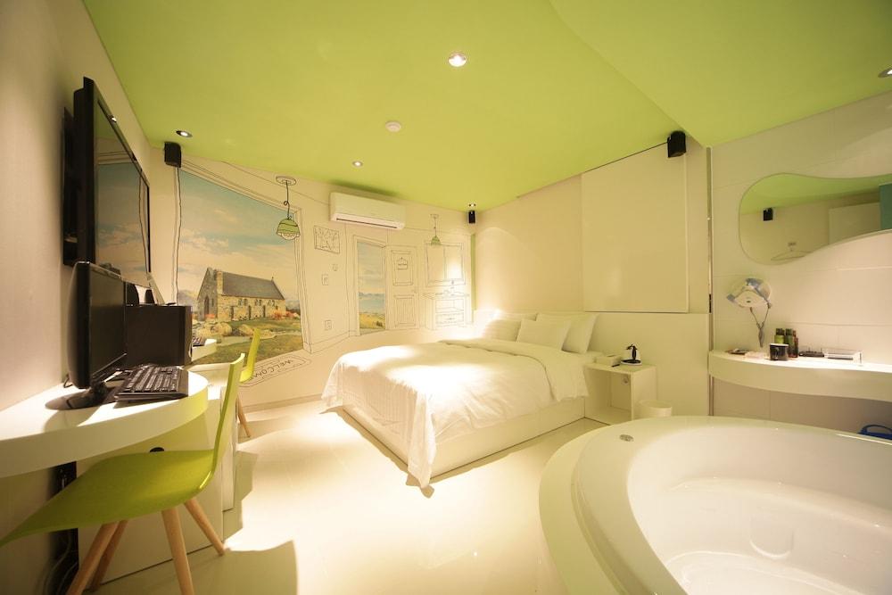 Jongno Hotel Pop Leeds Premier