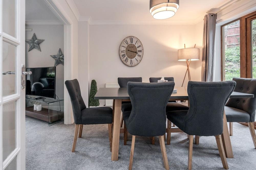 Maidenhead Pet Friendly 4 Bed House