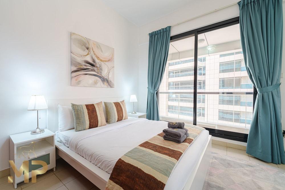 Marco Polo - Stunning 1 BR With Full Marina View Huge Balcony