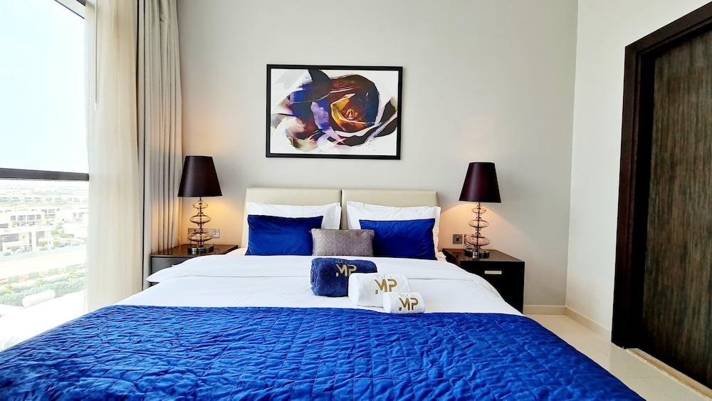 Marco Polo - Serene 1 BR APT amidst Golf Course with Gym & Pool