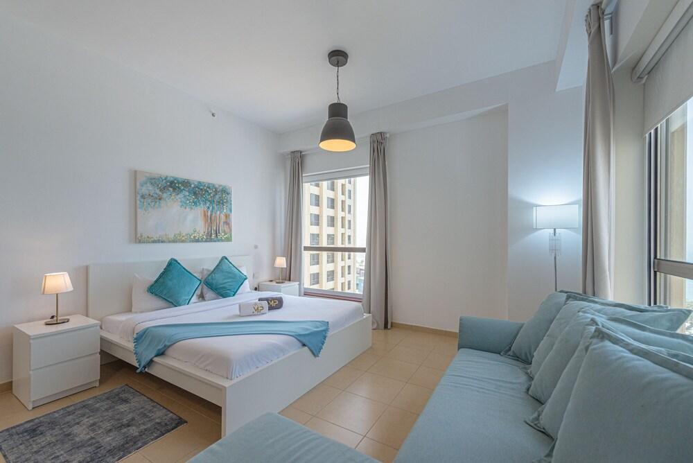 Marco Polo - Charming & Spacious 2BR Apt with Dubai Eye Views