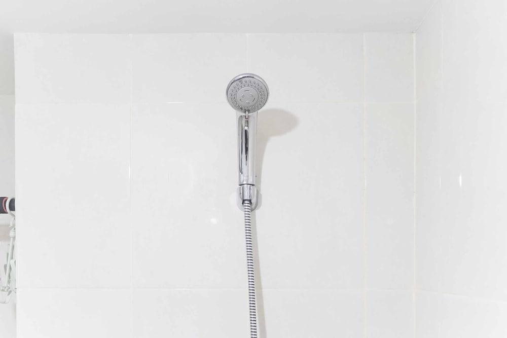 Comfortable Studio at Springlake Summarecon Apartment near Mall