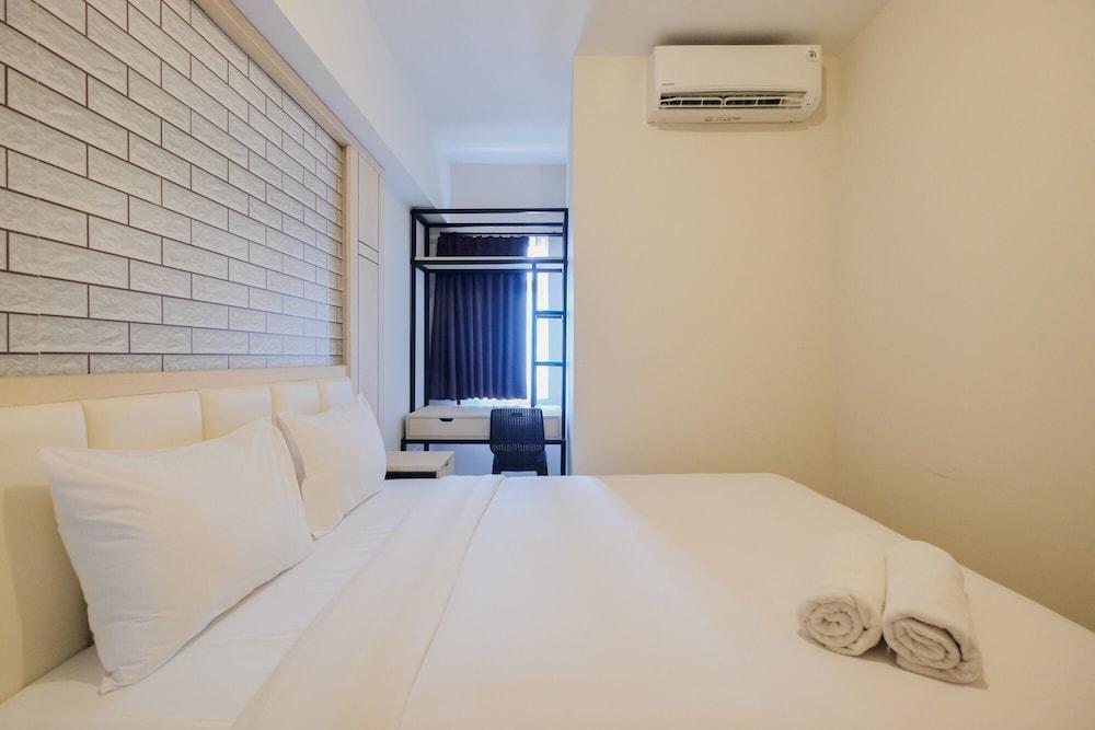 Spacious 2BR Apartment at The Springlake Summarecon Bekasi