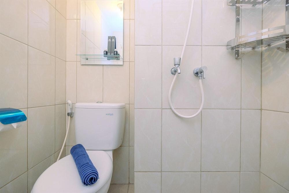 Fancy and Nice Studio at Springlake Summarecon Bekasi Apartment