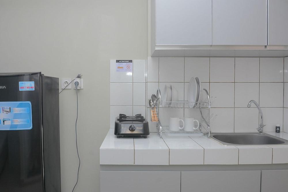 Elegant and Simply Studio Springlake Summarecon Apartment