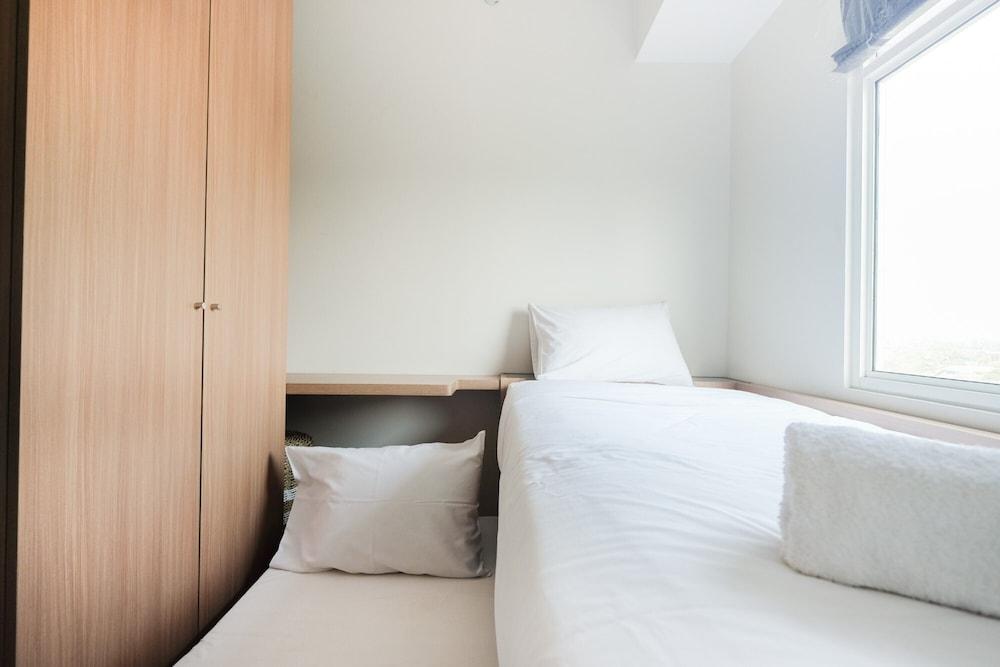 Modern and Bright 2BR Springlake Apartment