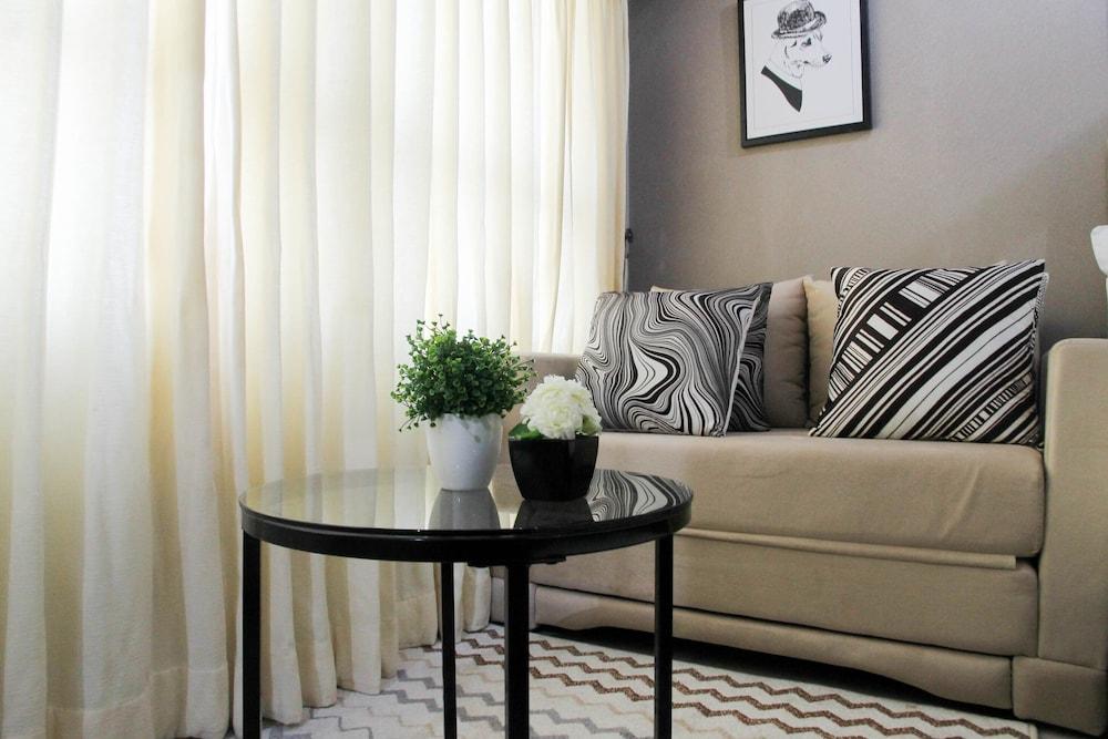 Homey Studio Apartment @ Springlake View Summarecon Bekasi