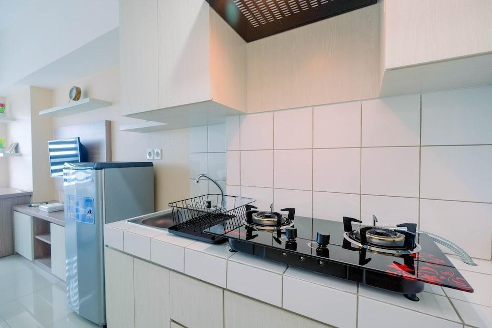 Wonderful Studio The Springlake Summarecon Apartment