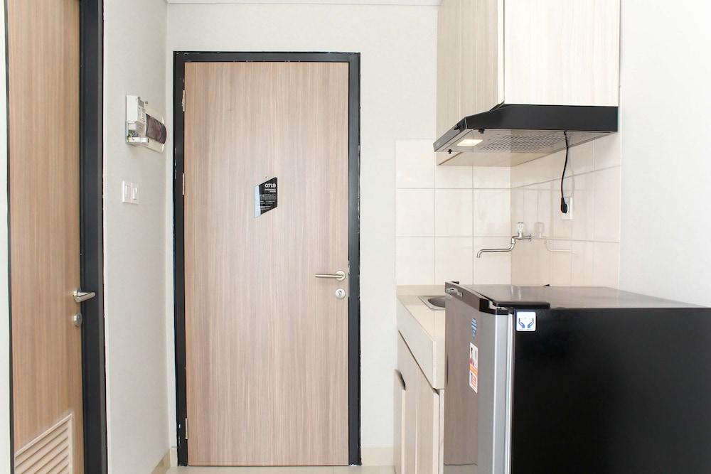 Comfortable Studio at Monroe Tower Apartment