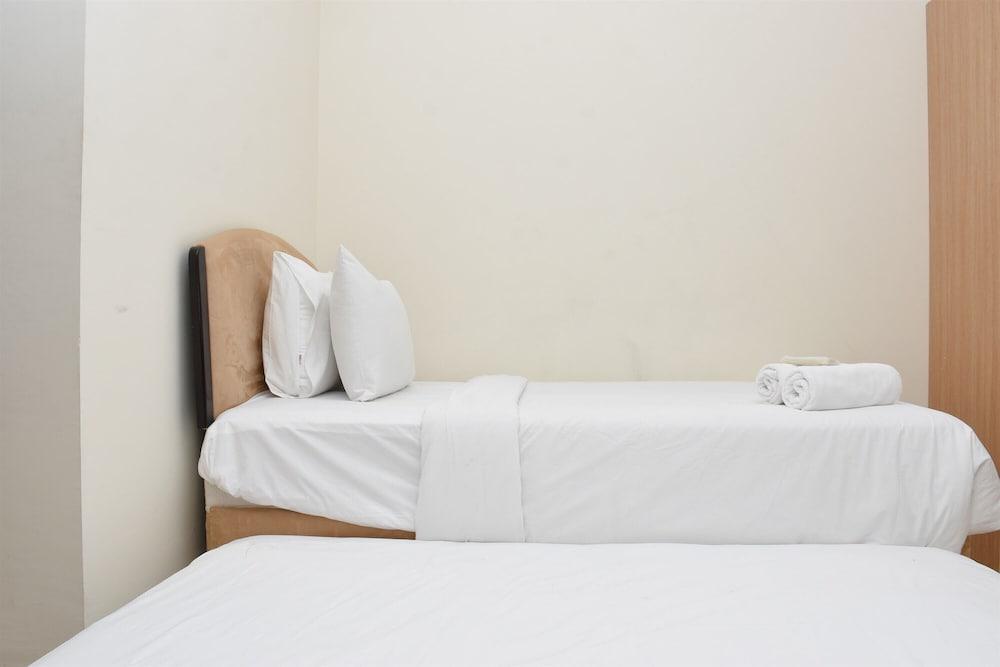 Stunning and Comfy Studio at Menteng Park Apartment