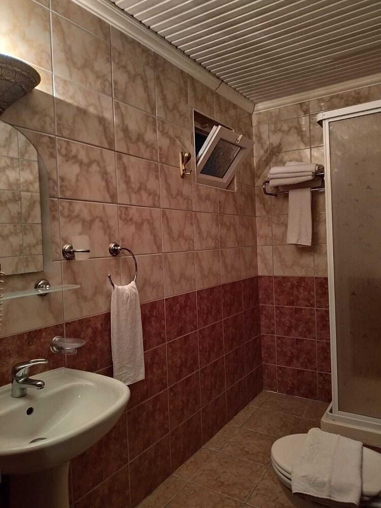 Sun Side Family Hotel