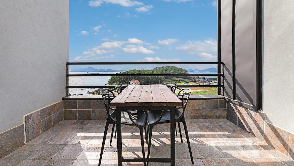 Namhae The Bay 007 Pension