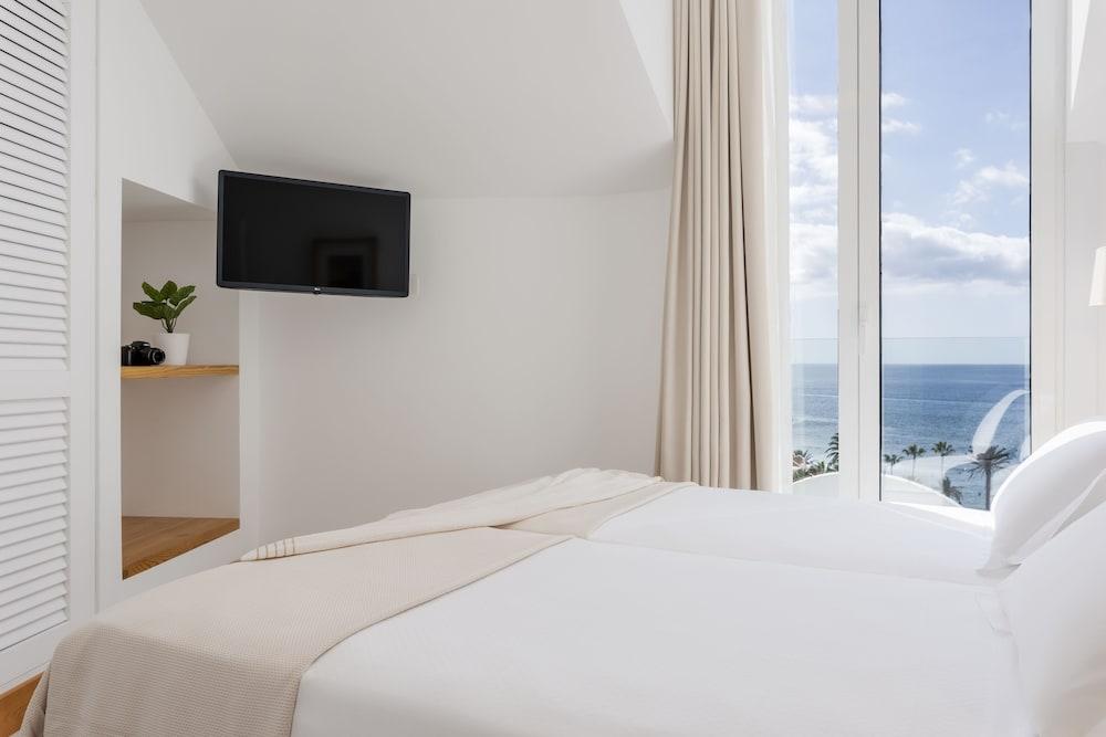 Parque Santiago by Upper Luxury Housing