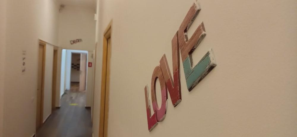 Central Accomodation PIATA ROMANA