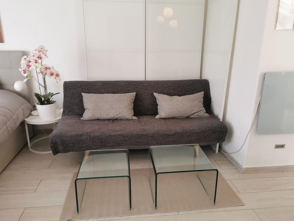 Cozy Sea View Apartment in Civitavecchia