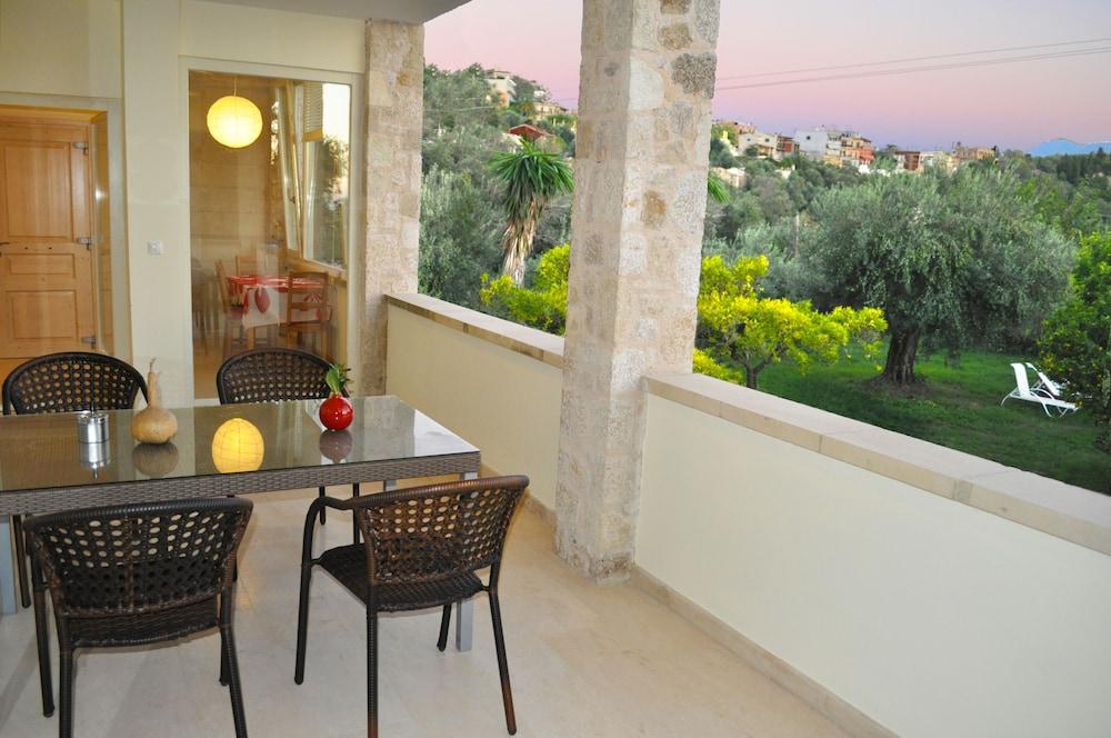House Lemoni, Apartment C - Pelekas, Corfu