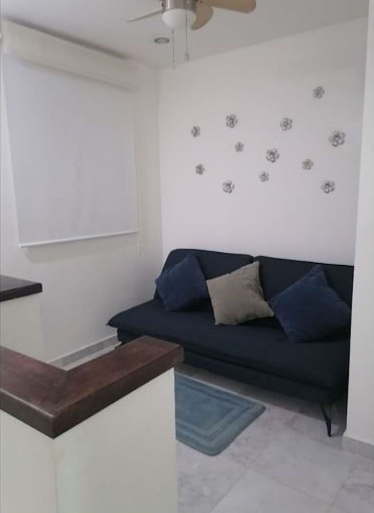 Aria Ocean 188 Flamingos