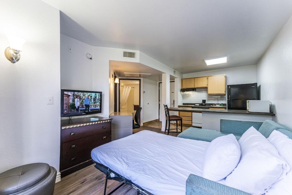 Metro Chandler Extended Stay