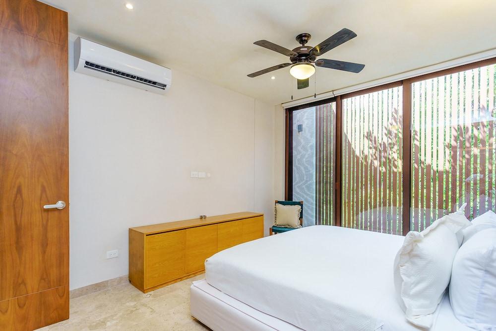 Jungle Luxury in Private Residential Area & Stunning Rooftop by Stella Rentals