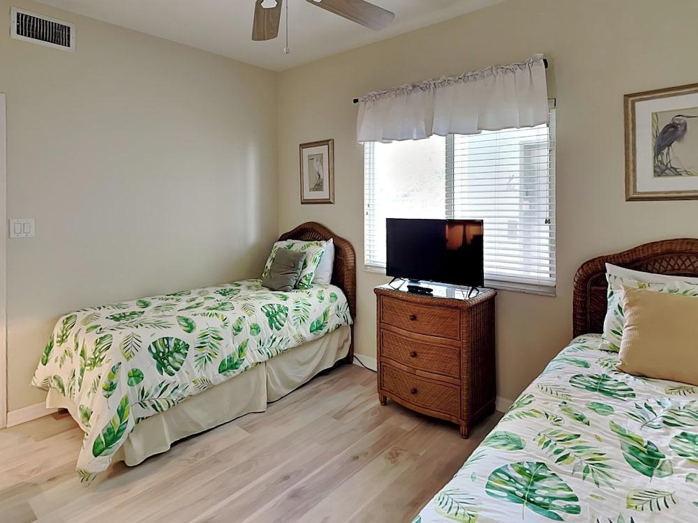 Casa Marina by Distinctive Beach Rentals