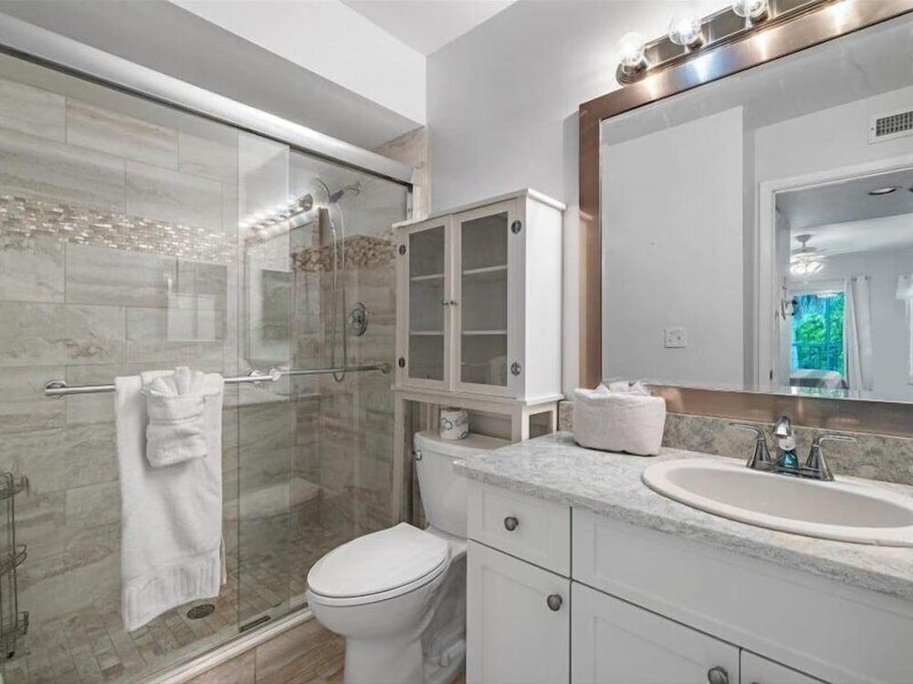 325 Mango by Distinctive Beach Rentals