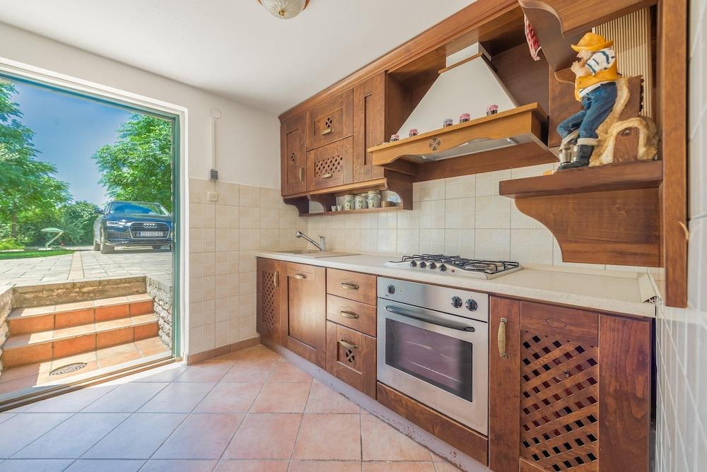 Villa Lux Nina - 6 bedrooms - pool&sauna