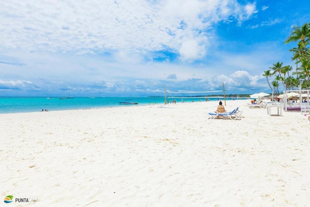 Punta Cana Beachfront Apartment With BBQ Private Terrace