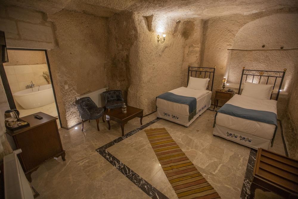 Lavender Cave Hotel