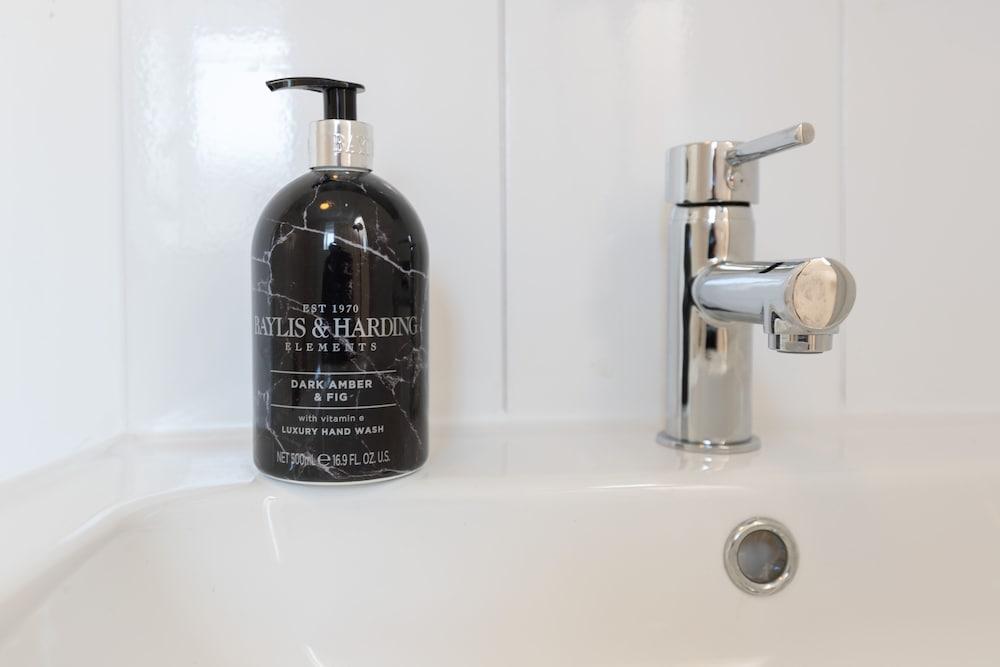 HC Property - Durham House