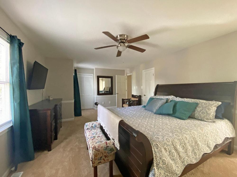 Elizabeth Rd House by Palmetto Vacations