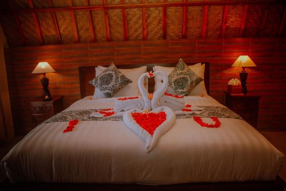 Watu Jineng by WizZeLa