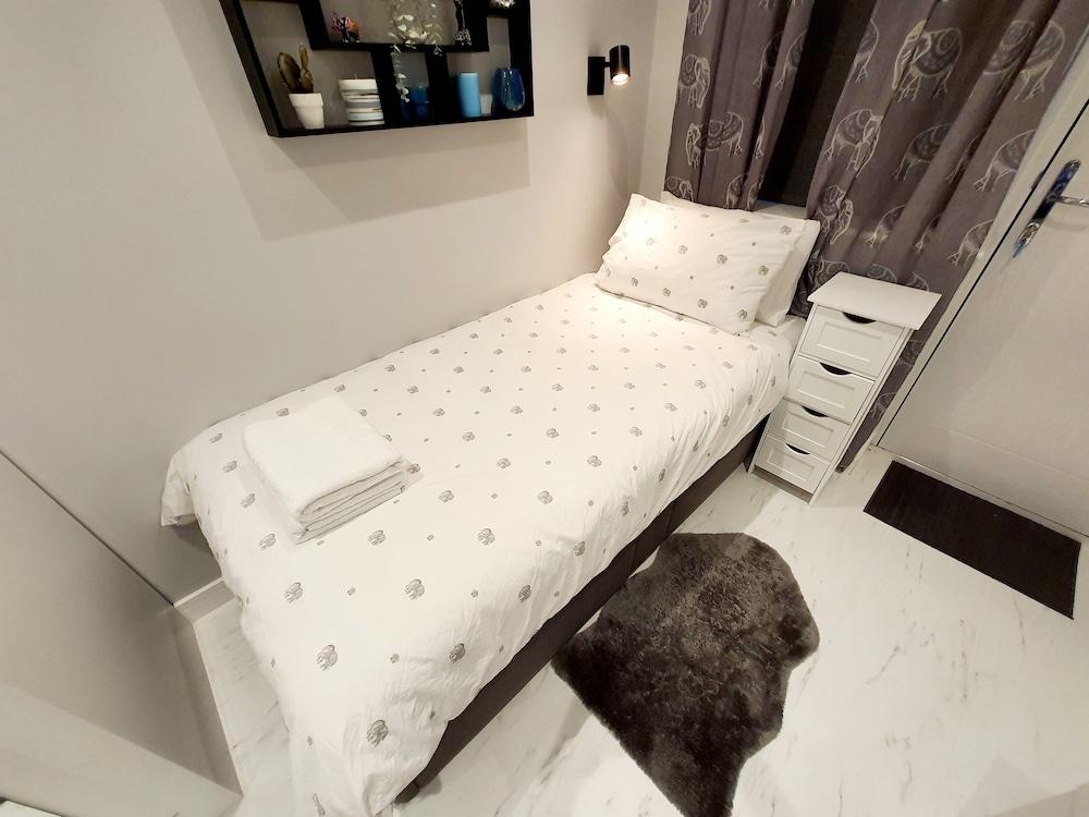 Modern Studio Apartment in Newcastle Upon Tyne