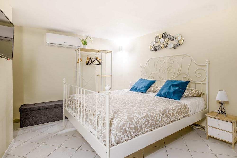 Residence Santa Teresa a Chiaia