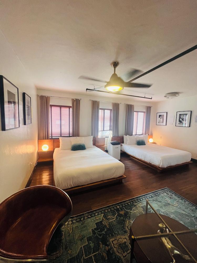 Hotel Crocodile & Crocodile Music Venue